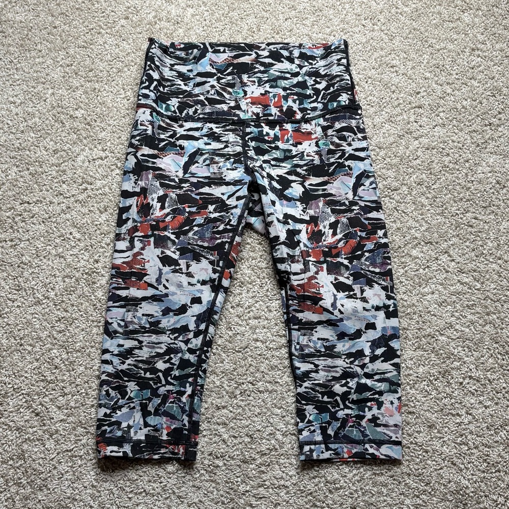 Lululemon Wunder Under Hi-Rise 1/2 Tight (Full-On Luxtreme 17")